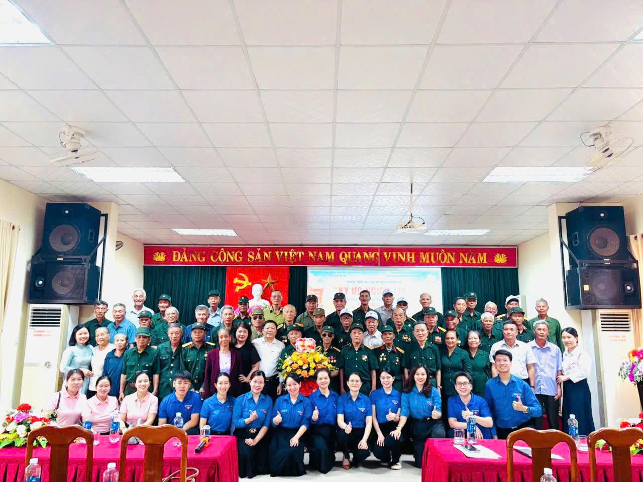 Thư viện tỉnh tổ chức Chương trình giao lưu, nói chuyện Chuyên đề “Ký ức người lính”