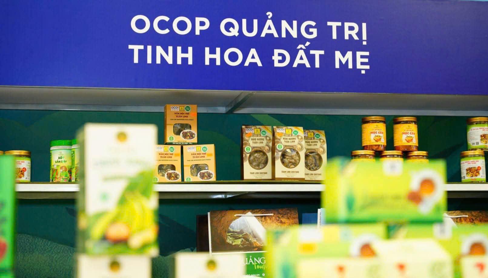 Tổ chức không gian trưng bày hình ảnh, sản phẩm du lịch, sản phẩm OCOP mang đậm bản sắc Quảng Trị