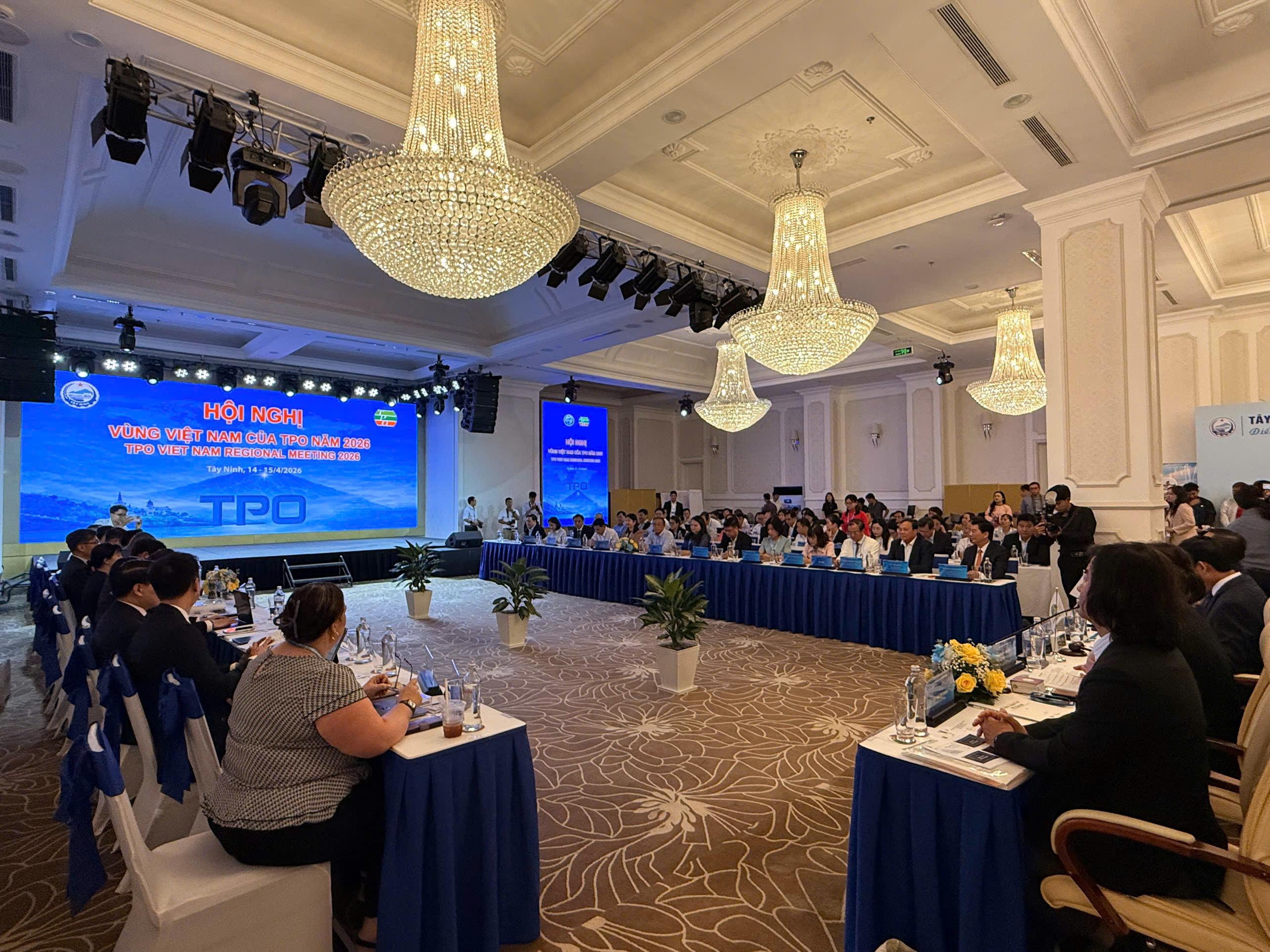 Tỉnh Quảng Trị tham gia Hội nghị vùng Việt Nam năm 2026 do tổ chức xúc tiến du lịch các thành phố...